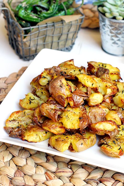 Two of a Kind | Grilled Chicken Kebabs with Bacon and BBQ Sauce | http://www.twoofakindcooks.com Yellow Potatoes Recipes, Boiled Baby Potatoes, Baby Potato Recipes, Crispy Smashed Potatoes, Potatoes Recipes, Yellow Potatoes, Chicken Kebabs, Smashed Potatoes, Grilled Chicken Recipes