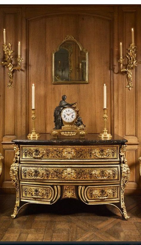 Rococo Furniture, French Interior Design, Antique French Furniture, French Style Furniture, Carved Furniture, Period Furniture, Ornate Furniture, Fantastic Furniture, European Furniture