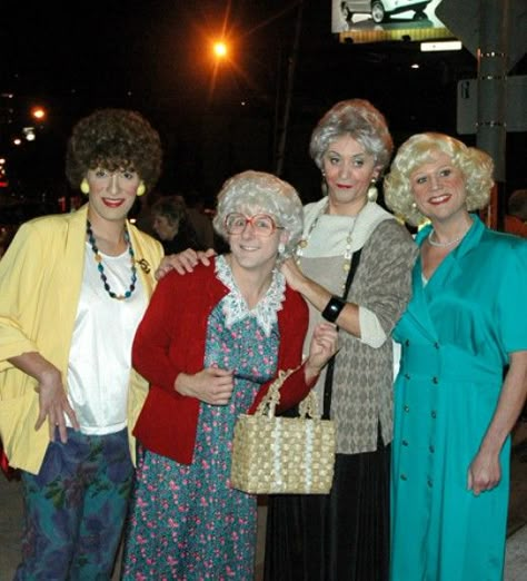 Golden Girls Costumes, Funny Group Halloween Costumes, Girl Group Halloween Costumes, Costumes For Work, Halloween Costumes For Work, Costume Carnaval, Girl Group Costume, Classy Halloween Costumes, Halloween Costume Ideas For Women