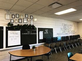 Beginner Teacher, Cozy Classroom Ideas High School, Pretty Classroom, Classroom Norms, Portable Classroom, Cozy Classroom, Classroom Designs, Classroom Decor Middle, Farmhouse Classroom