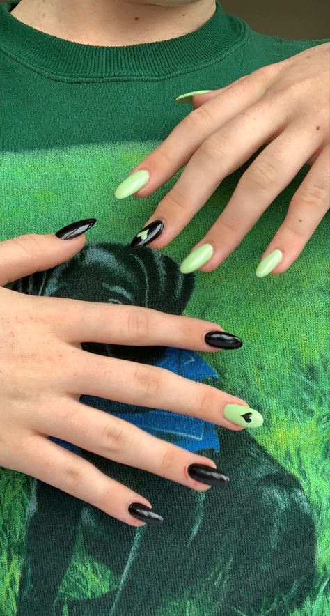 Green Short Nails Aesthetic, Green Nails With A Heart, Simple Green Nails Almond, Short Almond Acrylic Nails Dark Green, Green Aesthetic Nails Almond, Nails Acrylic Grunge Almond, Aesthetic Nails Almond, Simple Acrylic Nails Almond, Nails Aesthetic Simple