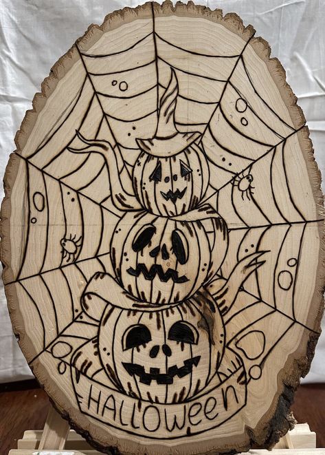 Halloween Pyrography Ideas, Wood Burning Ideas Halloween, Fall Woodburning Ideas, Halloween Engraving Ideas, Wood Burning Inspiration, Wood Burning Drawings, Fall Pyrography Ideas, Halloween Wood Burning Ideas, Halloween Pyrography