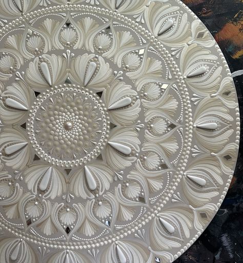 “Illumination” is looking for a home 🤍✨ the soft white cream palette with touches of champagne and pearl white, make this piece a calming eye catcher. Would go great in a home, office or yoga studio. Cream Palette, Dot Mandalas, Paint Inspo, White Mandala, Glass Painting Designs, Painting Designs, Mandala Painting, Dot Art, Yoga Studio