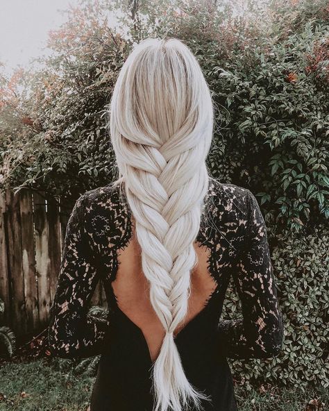 Pretty Updos, Unique Braided Hairstyles, Long Box Braids, Blonde Braids, Fishtail Braid, Easy Braids, Braided Hairstyles Tutorials, Braided Hairstyles For Black Women, Hairstyles Easy