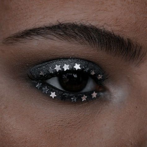 zoë nightshade | percy jackson Nightshade Aesthetic, Zoe Nightshade, Hunter Of Artemis, Goddess Makeup, Artemis Goddess, Eye Pictures, Unique Makeup, Make Up Inspo, Glamorous Makeup