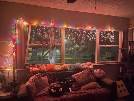 Friends| apartment inspiration| aesthetic| friends| inspo| living room inspo| holiday | Friends Style Apartment, Friends Living Together House, Apartment Friends Aesthetic, Chaotic Apartment Aesthetic, Cramped Apartment Aesthetic, Friends Room Aesthetic, Living With Friends Aesthetic Apartment, Apartment Aesthetic Couple, Roommate Apartment Aesthetic