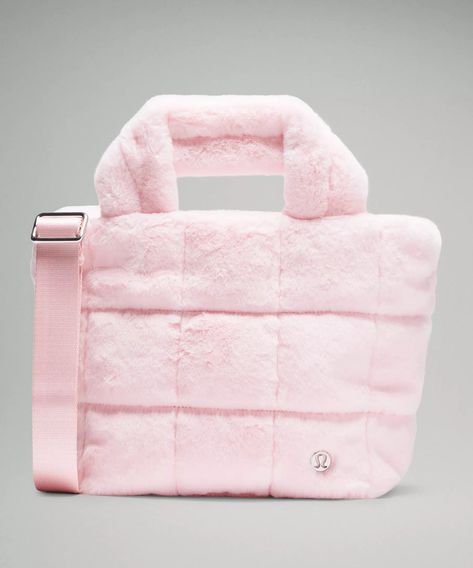 Quilted Grid Tote Bag Mini 5L *Plush Fleece Lululemon Bags, Strawberry Milkshake, Quilted Tote Bags, Girly Bags, Quilted Totes, Pretty Bags, Cute Bags, Bags Purses, Christmas Wishlist