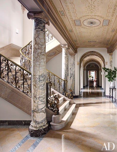 The marble-columned entrance hall. Feyre Trapped In Spring Court, Modern Hallways, Prythian Courts, Transitional Living Room Design, Spring Court, Feyre Archeron, Sjm Universe, Entryway Decor Ideas, Transitional Interiors