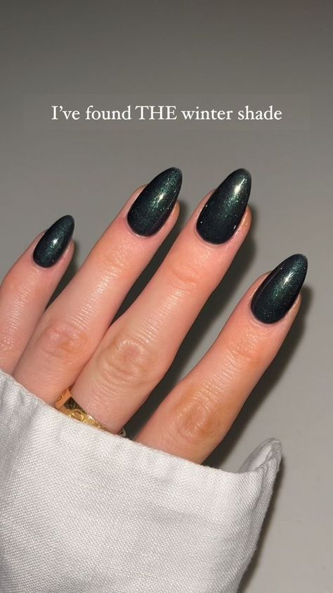 Facebook Dark December Nails, Opi Peppermint Bark And Bite, Opi Winter Colors, Winter Gel Nails Ideas, Dark Holiday Nails, Dark Christmas Nails, Halloween Nail Colors, Jessica White, Opi Nail Colors