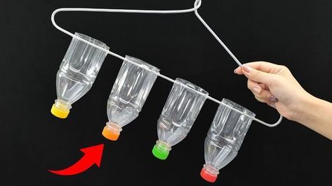 12 Ingenious Home Hacks You Can Do in 5 Minutes|Anna Home Garden Ideas With Plastic Bottles, Plastik Recycling, Reuse Bottles, Plastic Bottles Crafts, Plastic Bottle Crafts Diy, Upcycle Plastic, Diy Recycled Projects, Reuse Plastic Bottles, Diy Plastic Bottle