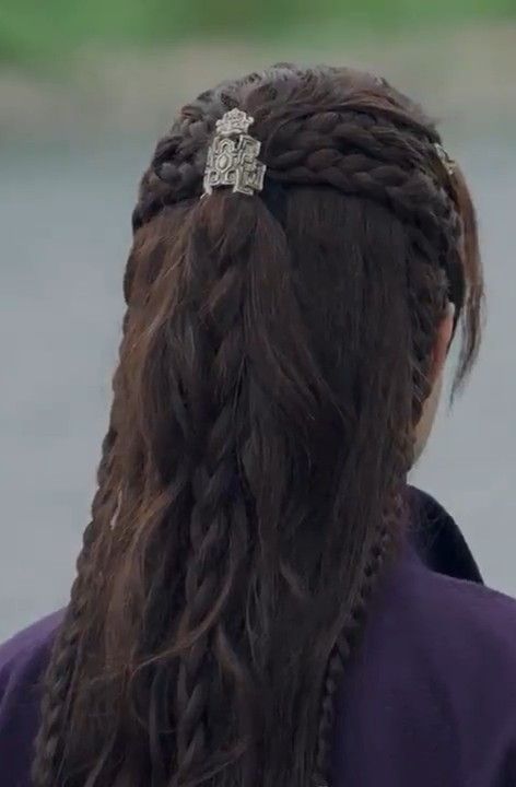 Mongolian Braids, Chinese Braids Hairstyles, Game Of Thrones Braids, 2c Haircut, Got Hair, Roman Hairstyles, Medieval Hairstyles, Traditional Hairstyle, Fantasy Hair