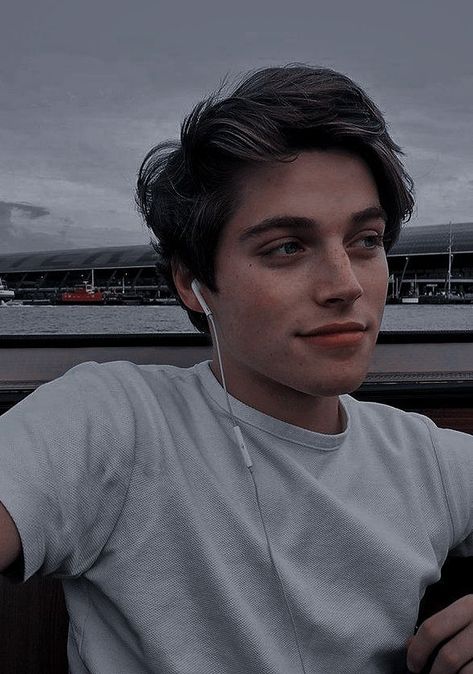 Jared Garber, Brown Hair Boy, Froy Gutierrez, Tumblr Couples, Book Edits, Penelope Douglas, Hair Boy, Cora Reilly, Aesthetic Guys