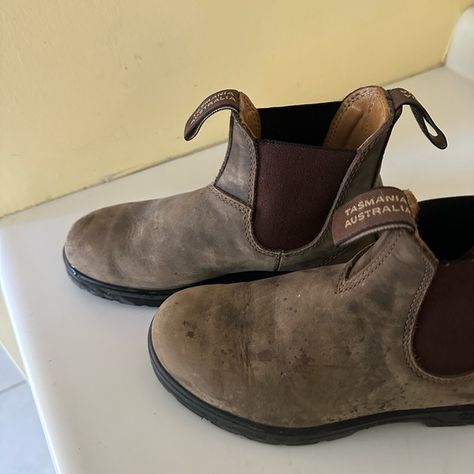 Rustic Brown Blundstone Boots (Size 4/US 7) Brown Blundstone, Blundstone Shoes, Blundstone Boots, Rustic Brown, Size 4, Boots, Jewelry Watches, Plus Fashion, Outfit Inspo