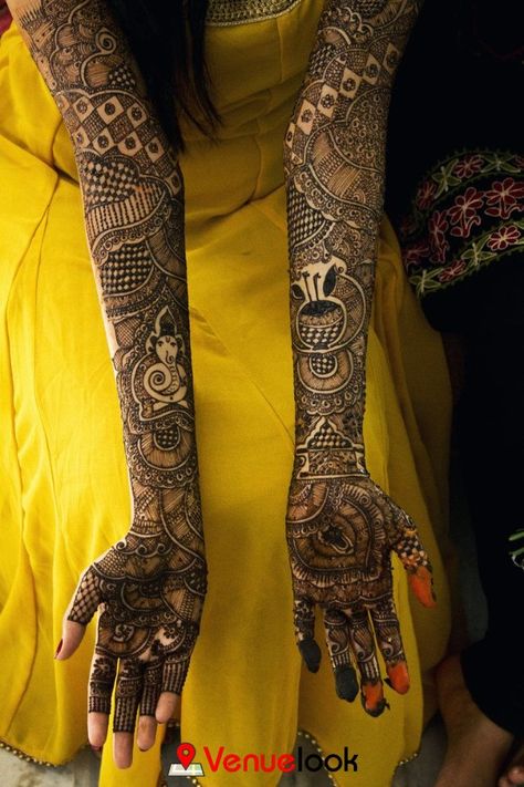 Easy And Beautiful Mehndi Designs, Mehndi Designs For Wedding, Bridal Mehendi Designs Wedding, Beautiful Mehndi Designs, Indian Mehndi Designs, Floral Henna Designs, Mehndi Designs 2018, New Bridal Mehndi Designs, Mehndi Designs Bridal Hands