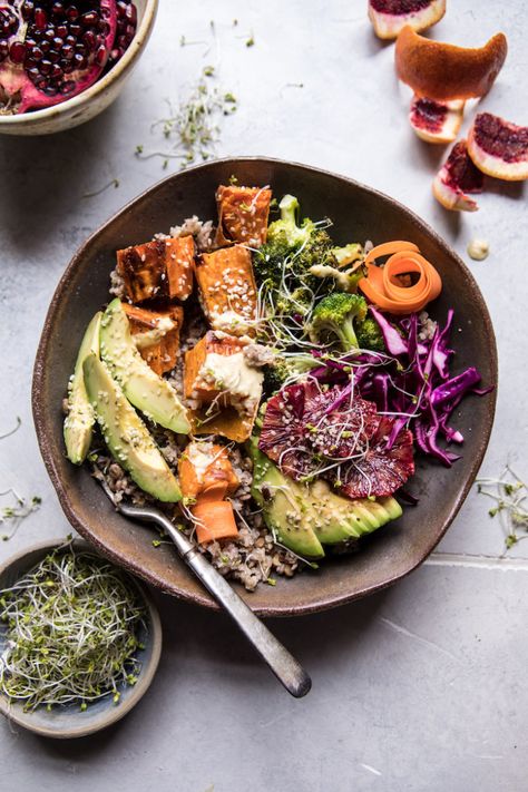 Winter Bliss Buddha Bowl - The Chriselle Factor Broccoli Buddha Bowl, Mediterranean Foods, Asian Meals, Resep Salad, Protein Dinner, Sushi Bowl, Buddha Bowls, Lunch Lady, Food Vegan