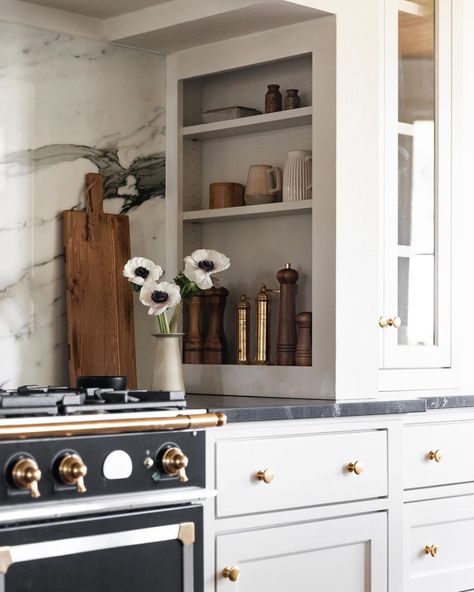 Brett & Kara | HOME DESIGN (@brettandkara) • Instagram photos and videos Range Nook, House On The Hill, Victorian Kitchen, Kitchen Transformation, Kitchen Range, Kitchen Dinning, Stunning Kitchens, Kitchen Layout, The Hill