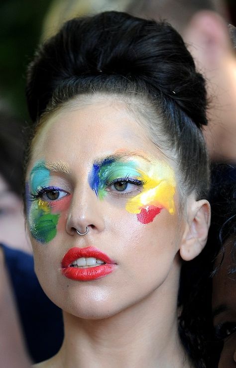 colorful Lady Gaga Artrave, Pallet Makeup, Lady Gaga Makeup, Lady Gaga Artpop, Perfect Illusion, Paint Pallet, Lady Gaga Pictures, New Cosmetics, Crazy Makeup