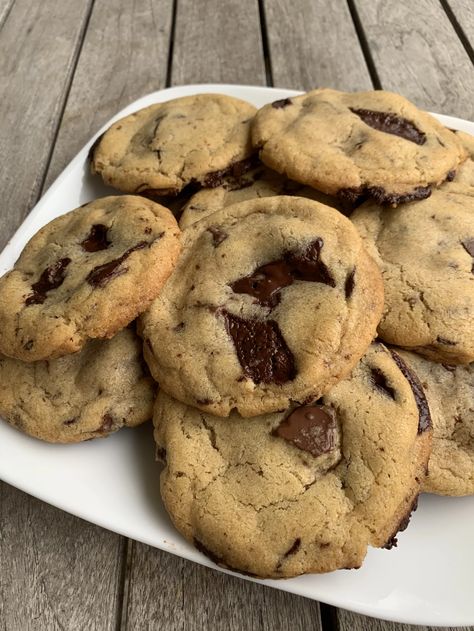 Ravneet Gill Chocolate Chip Cookie Recipe | POPSUGAR Food Perfect Chocolate Chip Cookie Recipe, Perfect Chocolate Chip Cookies, Läcker Mat, Chip Cookie Recipe, Think Food, Deilig Mat, Food Dessert, Baking Ideas, Chocolate Chip Cookie