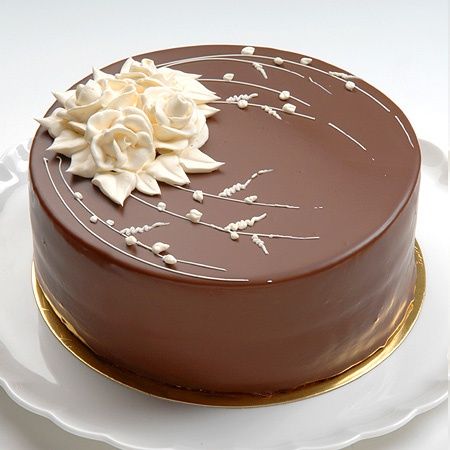 Elegant Chocolate Cake Design, Elegant Chocolate Cake, Patisserie Fine, Chocolate Cake Designs, Chocolate Cake Decoration, Cake Decorating Videos, Cake Delivery, Cake Icing, Novelty Cakes