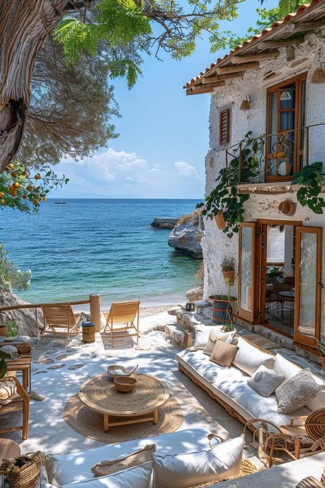 Beach House With Garden, Dream House On The Beach, Italian Villa By The Sea, Beach House Luxury Interior, Beach House Spain, Greece House Aesthetic Interior, Homes By The Beach, Spain Beach House, Home In Greece