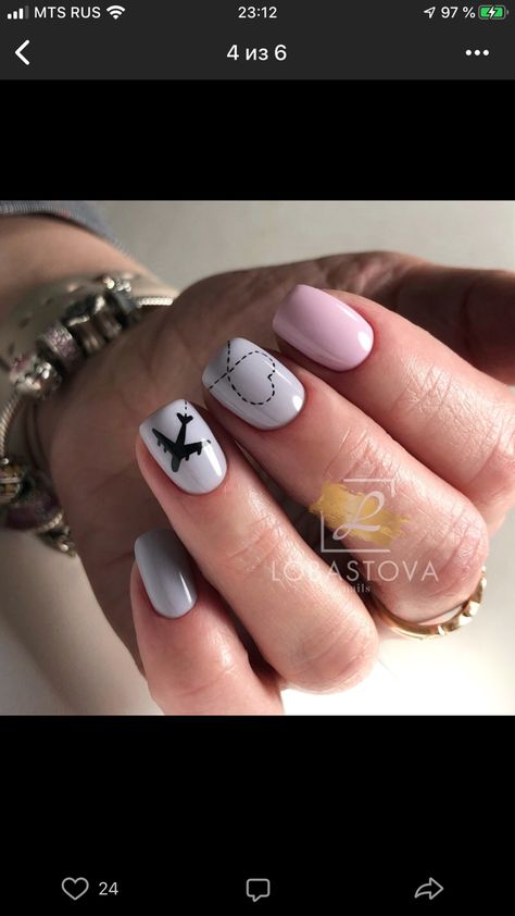 Nail Designs Travel, Cute Nails For New York, Nails Travel Design, Travel Inspired Nails, Airplane Nails Design, Plane Nail Art, Travel Themed Nails, Paris Nails Ideas, New York Nail Designs