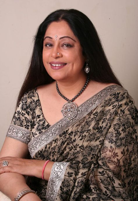 Kirron Kher, Anupam Kher, Birth Rate, Indian Cinema, Very Happy Birthday, Hindi Movies, Saree Look, Top 100, Interesting Art