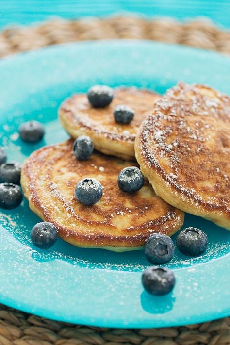 image Post Run Breakfast, Marathon Recovery, Pancakes With Blueberries, High Fiber Cereal, Fiber Cereal, High Protein Pancakes, Post Run, Running Recovery, Peanut Butter Smoothie