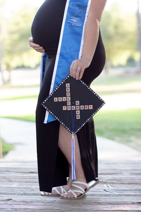 8 months pregnant and graduating with a Bachelors in Speech-Language Pathology! Graduation Maternity Pictures, Pregnant In College, Maternity Graduation Photos, Graduation Pregnancy Announcement, Slp Graduation Pictures, Pregnant Graduation Pictures, Speech Pathology Graduation Cap, College Mom, Nursing Graduation Pictures