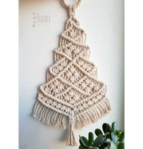 Large Macrame Christmas Tree Tutorial, Macrame Christmas Tree Diy, Macrame Christmas Tree Pattern, Macrame Christmas Tree Tutorial, Macrame Christmas Trees, Diy Macrame Christmas Tree, Unusual Christmas Trees, Christmas Macrame, Macrame Christmas Tree