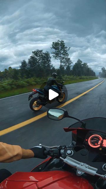 Majid Mousavi on Instagram: ""Last Gear " ⚙️☠️  All 3D designs and animations are done by me in Cinema 4D. Sound effects are also done by me in FL Studio.  #nightmare #bikeride #grimreaper #bikecrashes #spiritedaway #sportbikelife" 3d Animation Videos, Fl Studio, 3d Video, Grim Reaper, Sound Effects, Cinema 4d, Sport Bikes, 3d Animation, Bike Ride