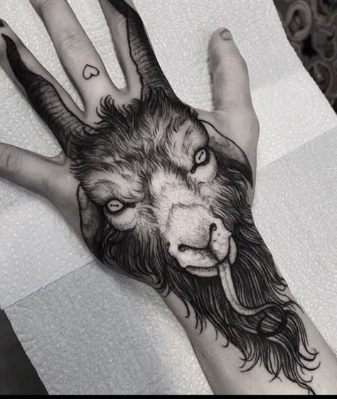 Goat Tattoo, Herren Hand Tattoos, Gotik Tattoo, Satanic Tattoos, 42 Tattoo, Goat Head, Scary Tattoos, Creepy Tattoos, Spooky Tattoos