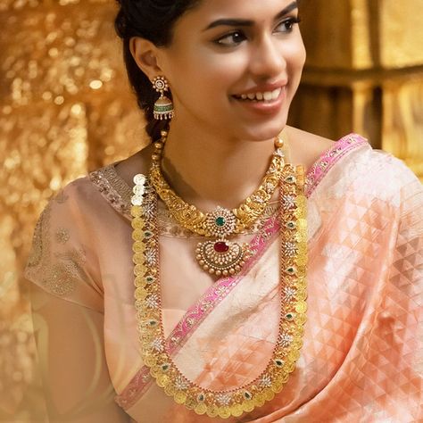 Aasai - South Indian Diamond Jewellery | Khwaahish Diamonds Neackles Aesthetic, Gold Haram Designs, Indian Diamond Jewellery, New Gold Jewellery Designs, Antique Gold Jewelry Indian, Gold Jewelry Simple Necklace, Beautiful Gold Necklaces, Diamond Necklace Designs, Gold Bridal Jewellery Sets