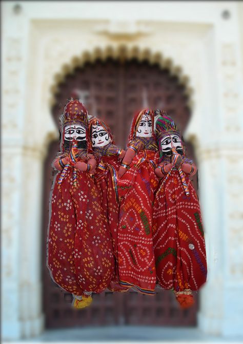 Colours Of Rajasthan, Rajasthan Puppets, Rajasthani Puppets, Indian Puppets, Diwali Light, Puppetry Arts, Form Inspiration, Sangeet Decor, India Crafts