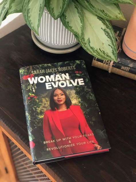 Women Evolve Sarah Jakes, Woman Evolve Book Sarah Jakes Roberts, Woman Evolve Book, Vision Scrapbook, Women Evolve, Christian Books For Women, Woman Evolve, Christian Women Books, Sarah Jakes Roberts