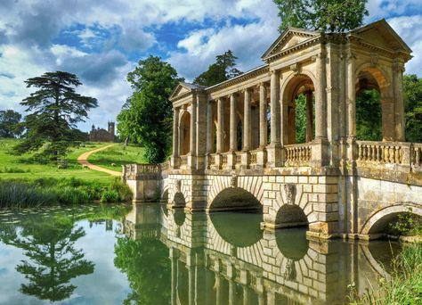 The Palladian Bridge at Stowe House in Buckinghamshire. Stowe House, Capability Brown, English Garden Style, Garden Improvement, Hatfield House, Harewood House, Chatsworth House, Safari Park, English Country House