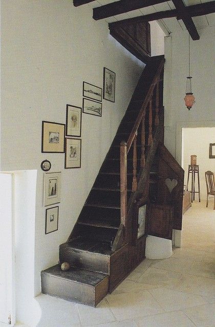 Scan 21 | tricia carlson | Flickr Tiny Staircase, Small Staircase Ideas, Cozy Cottage Interiors, Old House Interior, Small Tiny House, Open Plan Kitchen Living Room, Attic Stairs, Interior Stairs, Secret Rooms