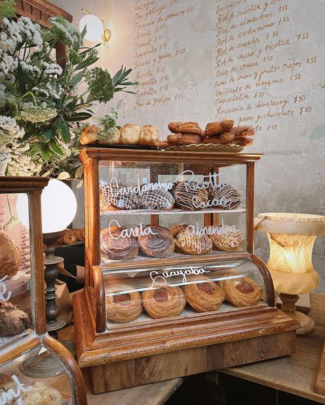 Donut Shop Aesthetic, Patisserie Aesthetic, Pastries Aesthetic, Cafe Pastry, Pastry Cafe, Coffee Pastries, Bakery Pastries, Foodtrucks Ideas, Cafe Designs