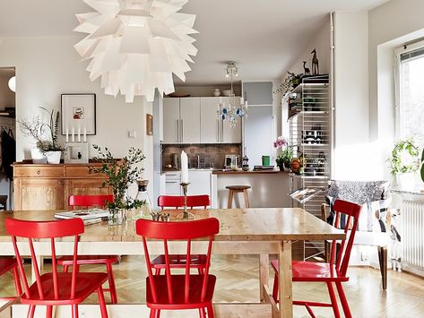 Red Chair Living Room, Pink Office Decor, Red Dining Chairs, Scandinavian Chic, Red Chairs, Red Dining Room, Red Chair, Painted Chairs, House Inside