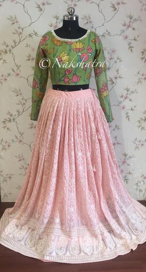 Kalamkari Crop Top Lehenga, Kalamkari Crop Top, Kalamkari Blouse Designs, Layered Skirts, Kids Frock, Chikankari Lehenga, Kuchu Designs, Kalamkari Blouse, Crop Top Lehenga