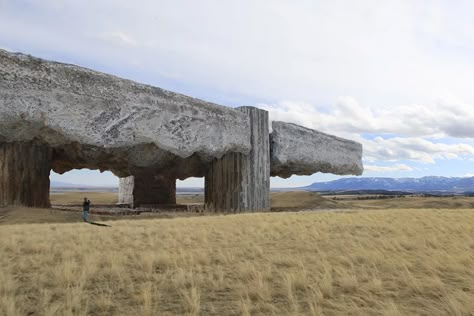 Pathway Landscaping, Landscape Structure, John Pawson, Rise Art, Arch Model, Natural Structures, Public Sculpture, Traditional Landscape, Futuristic Art