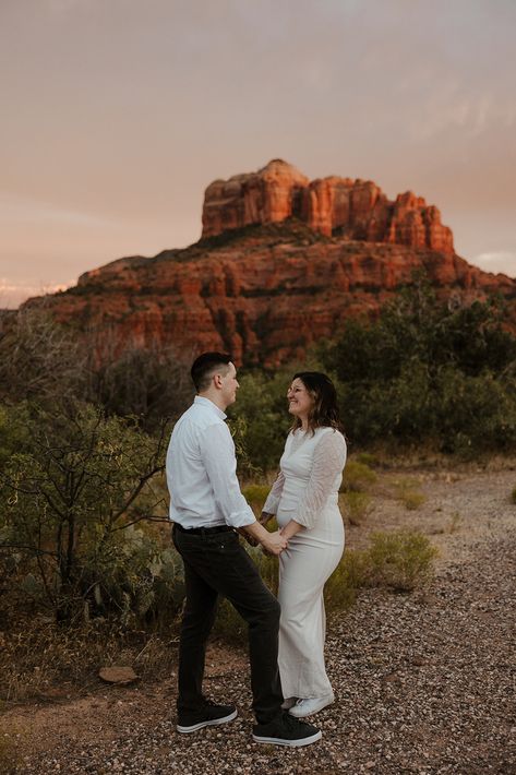 Sedona Engagement Pictures at Secret Slick Rock Trail - Kali M Photos Snow Engagement Photos, Fall Evening, Flagstaff Arizona, Engagement Locations, Video Team, M Photos, Matron Of Honour, Desert Wedding, Arizona Wedding