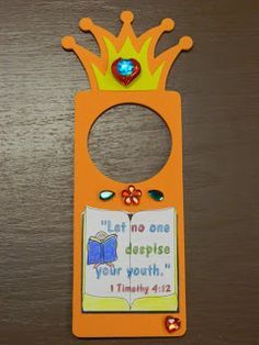 This week the KIDDOS will be learning about King Joash being hidden in the Temple. We are continue our "EXPLORATION" of the Kings of Juda... Tree Crown, Summer School Crafts, Daniel In The Lion's Den, King Craft, King Josiah, Bible Crafts Sunday School, The Boy King, Sunday School Projects, Sabbath School