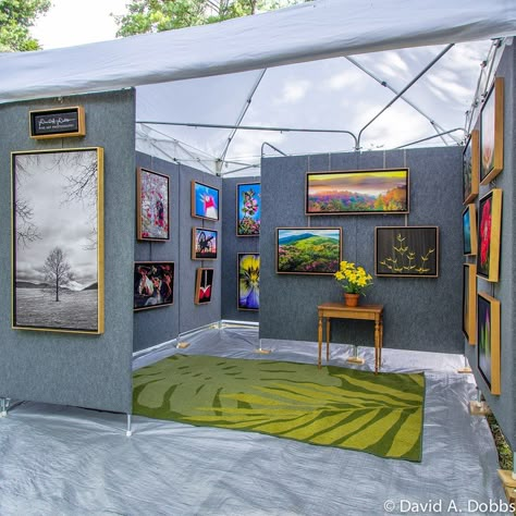 Perfect! Art Fair Booth Ideas, Booth Walls, Art Festival Booth Display, Art Show Booth, Art Show Displays, Festival Booth Display, Art Display Panels, Art Festival Booth, Art Show Display