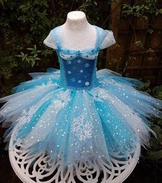 Snowflake Costume, Fairy Dress Costume, Queen Character, Party Dress Birthday, Princess Tutu Dresses, Tutu Dress Costumes, Frozen Snow, Dress Sparkle, Frozen Dress