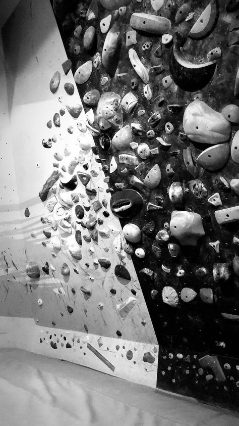 Wall Climbing Aesthetic, Climbing Wallpaper, John Wayne Movies, Wall Climbing, Grunge Hippie, Life Board, Climbing Wall, Rock Climbing, Mobile Wallpaper