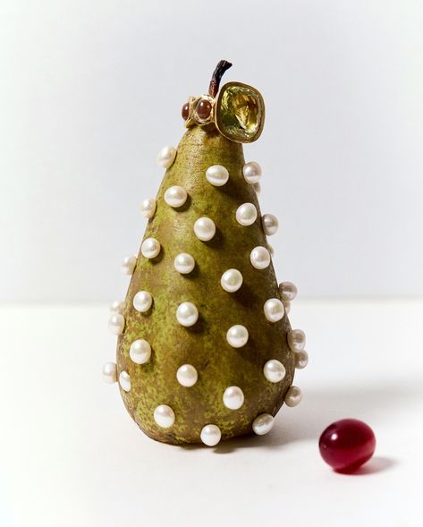 Collection @audelechere Artistic Direction @clemencedru Assisted by @juliette.simonin Photo Assistant @jesuisdeguisee . . . #jewelry #jewelphotography #artphotography #frenchcreator #fruit #pear #pearls #annabelletiaffay Pear Nails, Pear Jewelry, Ripe Fruit, Jewelry Instagram, 2024 Collection, Let Them Eat Cake, Eat Cake, Pear, Art Photography