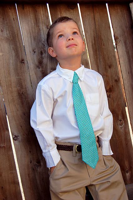 pattern and tutorial for little boy ties Boy Tie Pattern, Diy Baby Boy Clothes, Tie Tutorial, Trendy Baby Boy Clothes, Boys Ties, Tie Pattern, Sewing Projects For Kids, Trendy Baby, Sewing For Kids