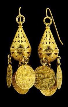 Gold Ottoman, Ancient Jewels, Ancient Jewellery, Historical Jewellery, Golden Earrings, Ancient Jewelry, Ottoman Empire, I Love Jewelry, Traditional Jewelry