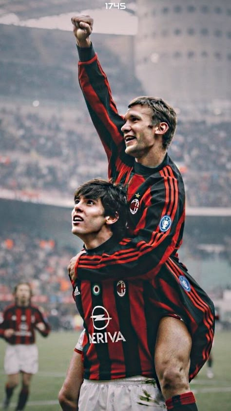 Home Kit Season 2003/2004 Ronaldo Free Kick, Ricardo Kaka, Milan Wallpaper, Neymar Brazil, Milan Football, A.c. Milan, Vintage Football Shirts, Fc Chelsea, Football Vintage