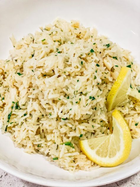 Lemon Garlic Herb Rice, Lemon Parmesan Rice, Garlic Parmesan Rice, Parmesan Rice, Rice Side Dish Recipes, Lemon Cheese, Cheese Rice, Garlic Rice, Rice Side